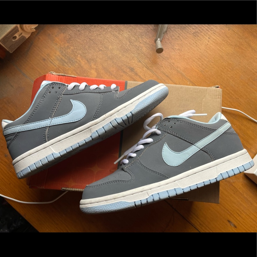 Nike dunk low (GS) SZ 4Y Flint grey/ice blue white